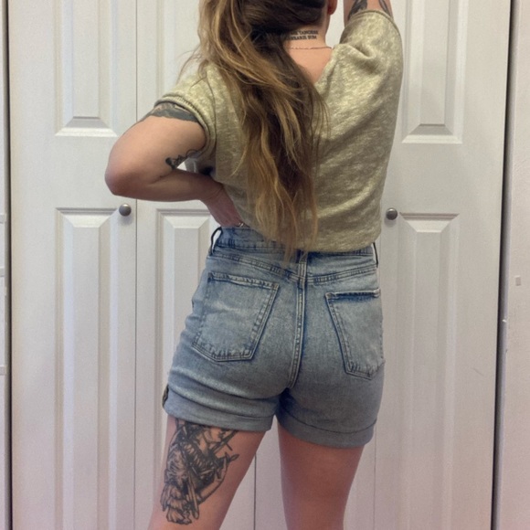 High Waist Acid Wash Dad Jorts - Picture 3 of 7